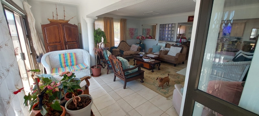 4 Bedroom Property for Sale in Wavecrest Eastern Cape